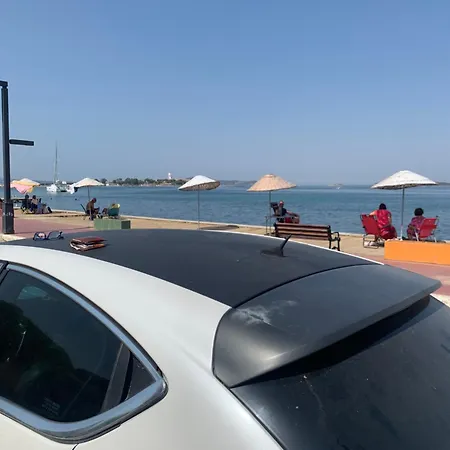 Grilla Teras Villa *